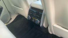 Land Rover Range Rover 3.0 D300 SE 4dr Auto Diesel Estate